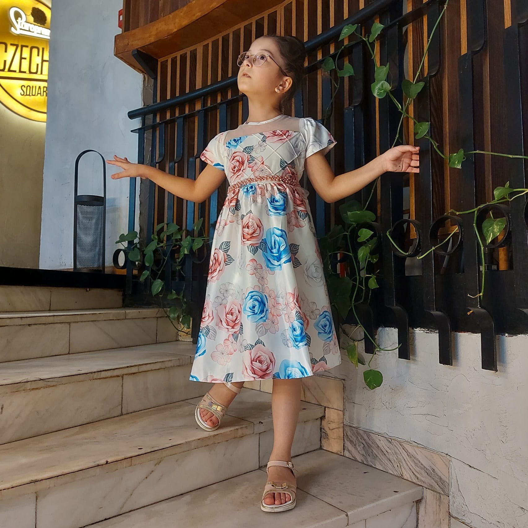 Rochie cu detalii Sanina