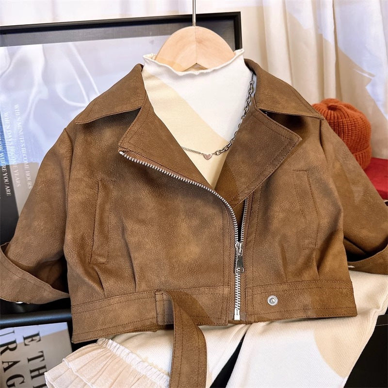 Jacheta cu detalii Josy Maro