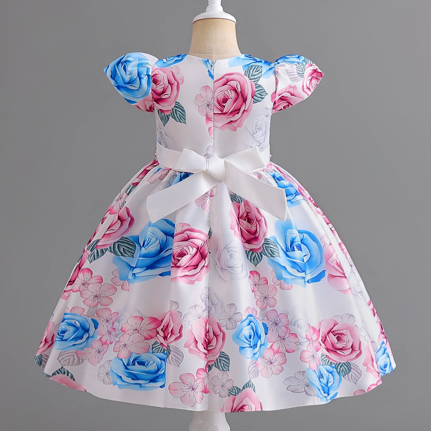 Rochie cu detalii Sanina