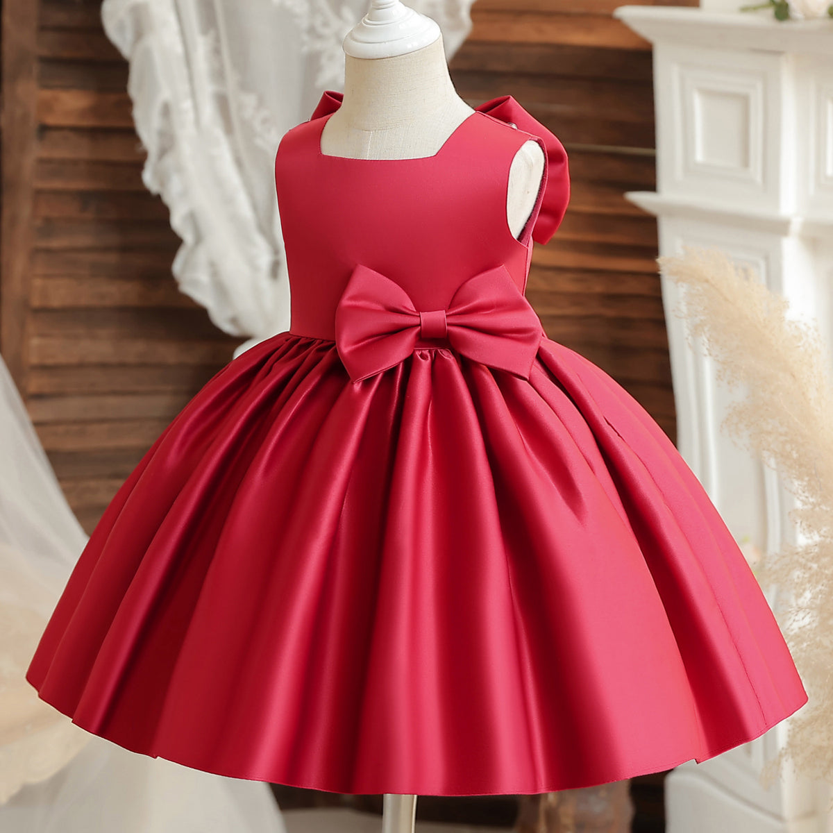 Rochie cu detalii Astyla Rosu