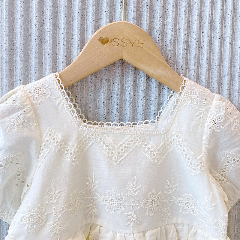 Rochie cu detalii Nasara Crem