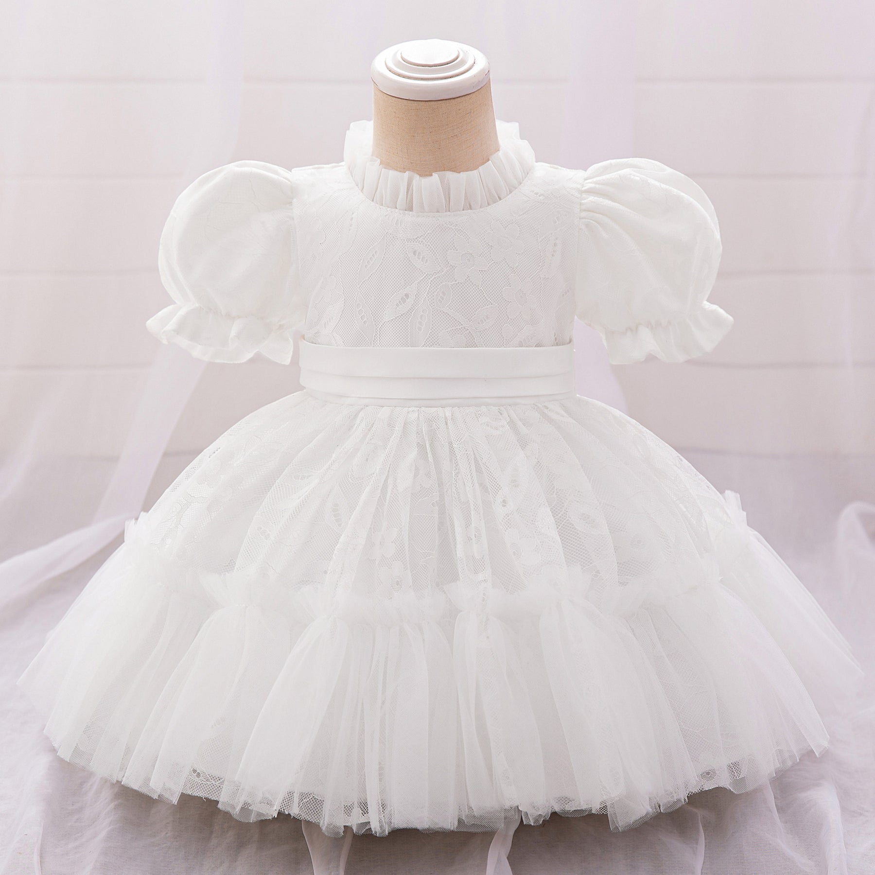 Rochie cu detalii Mereya Alb