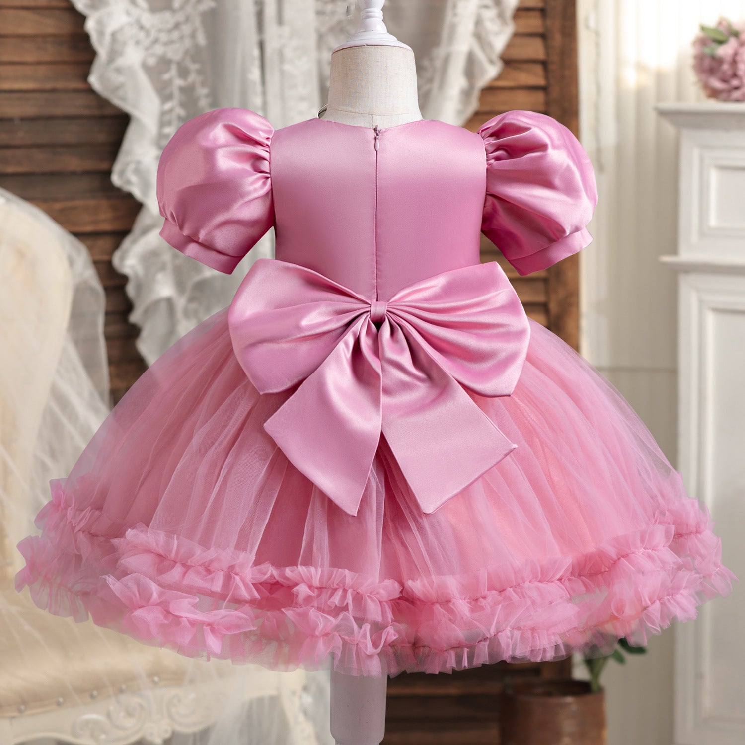 Rochie cu detalii Kastila Roz