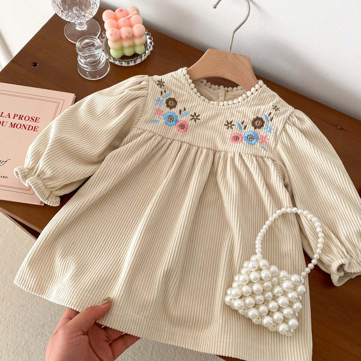 Rochie cu detalii Everdy Crem