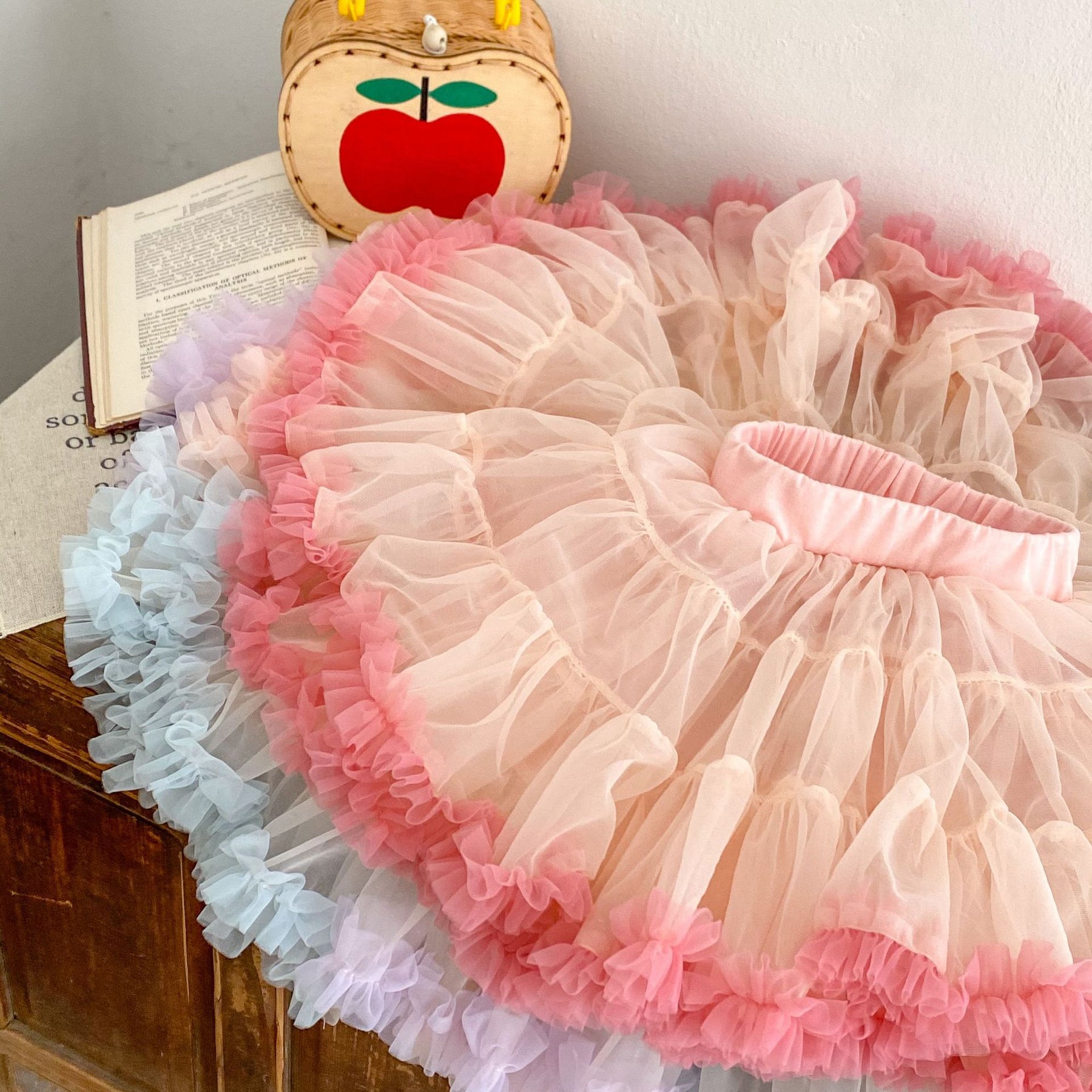 Fusta cu detalii Menina Roz