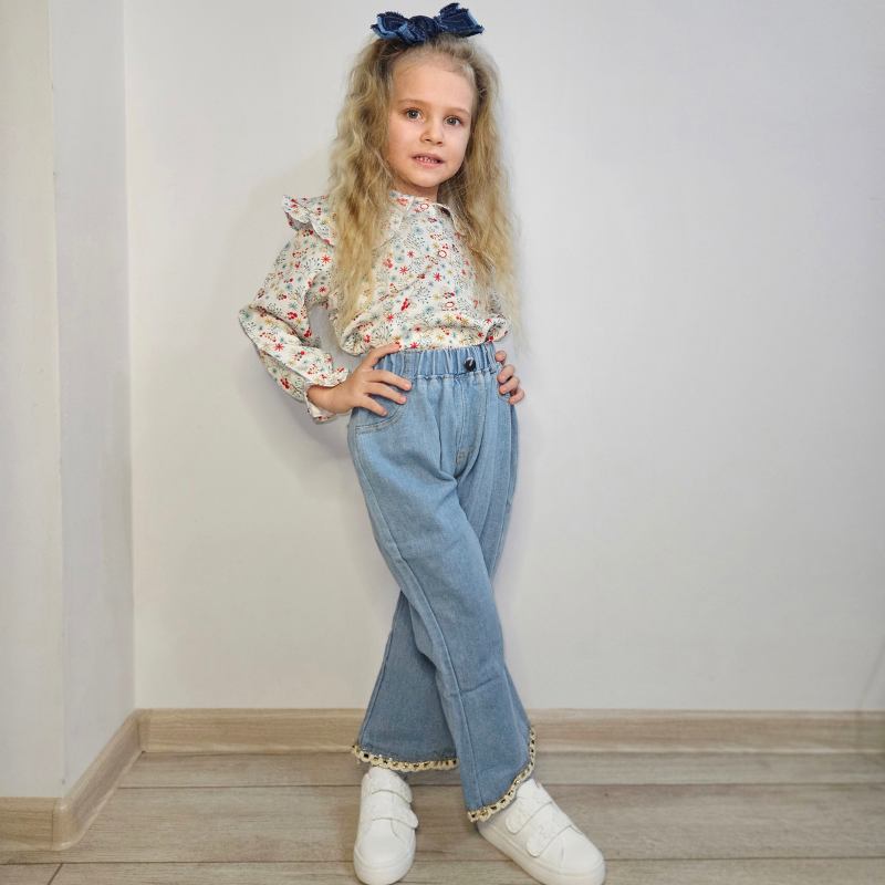 Set din doua piese Loana