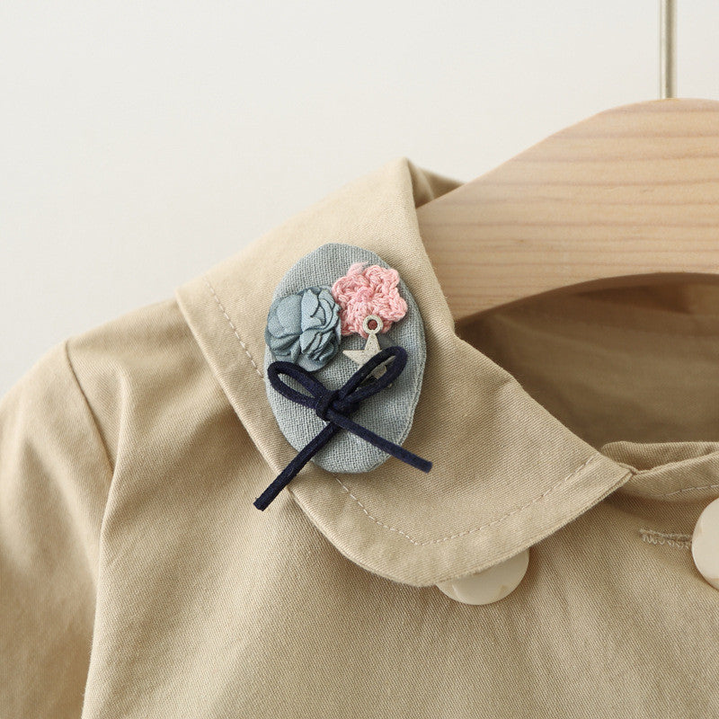 Trench captusit cu aplicatii Estera Bej