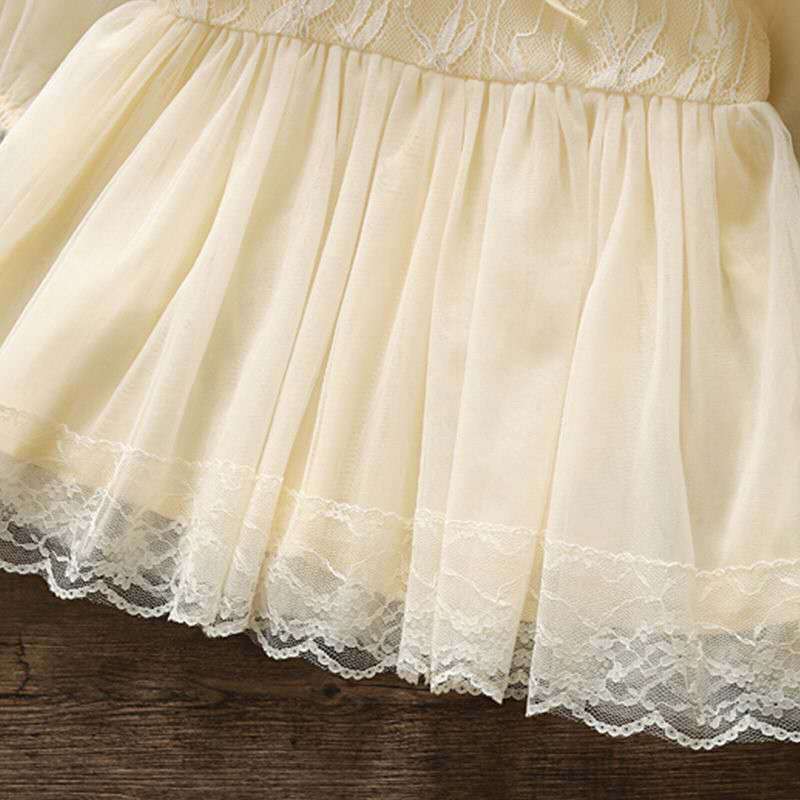 Rochie cu detalii Lariala Crem