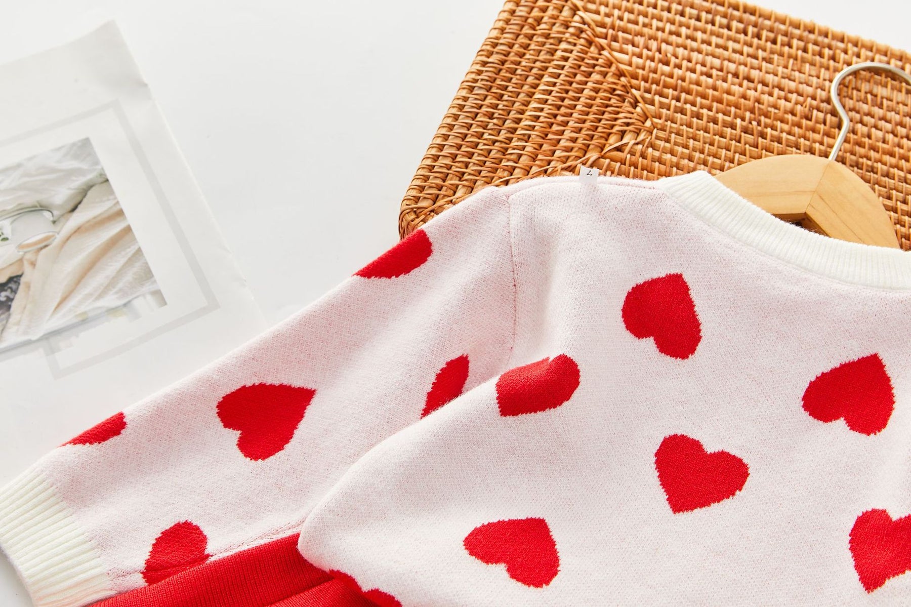 Set din doua piese cu detalii Molira Crem