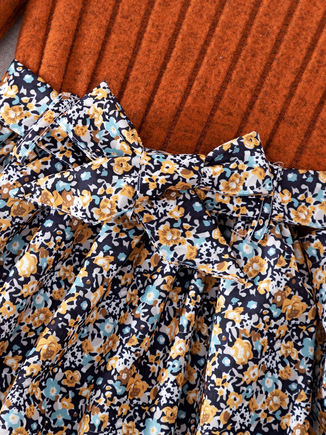 Rochie cu detalii Sera Maro