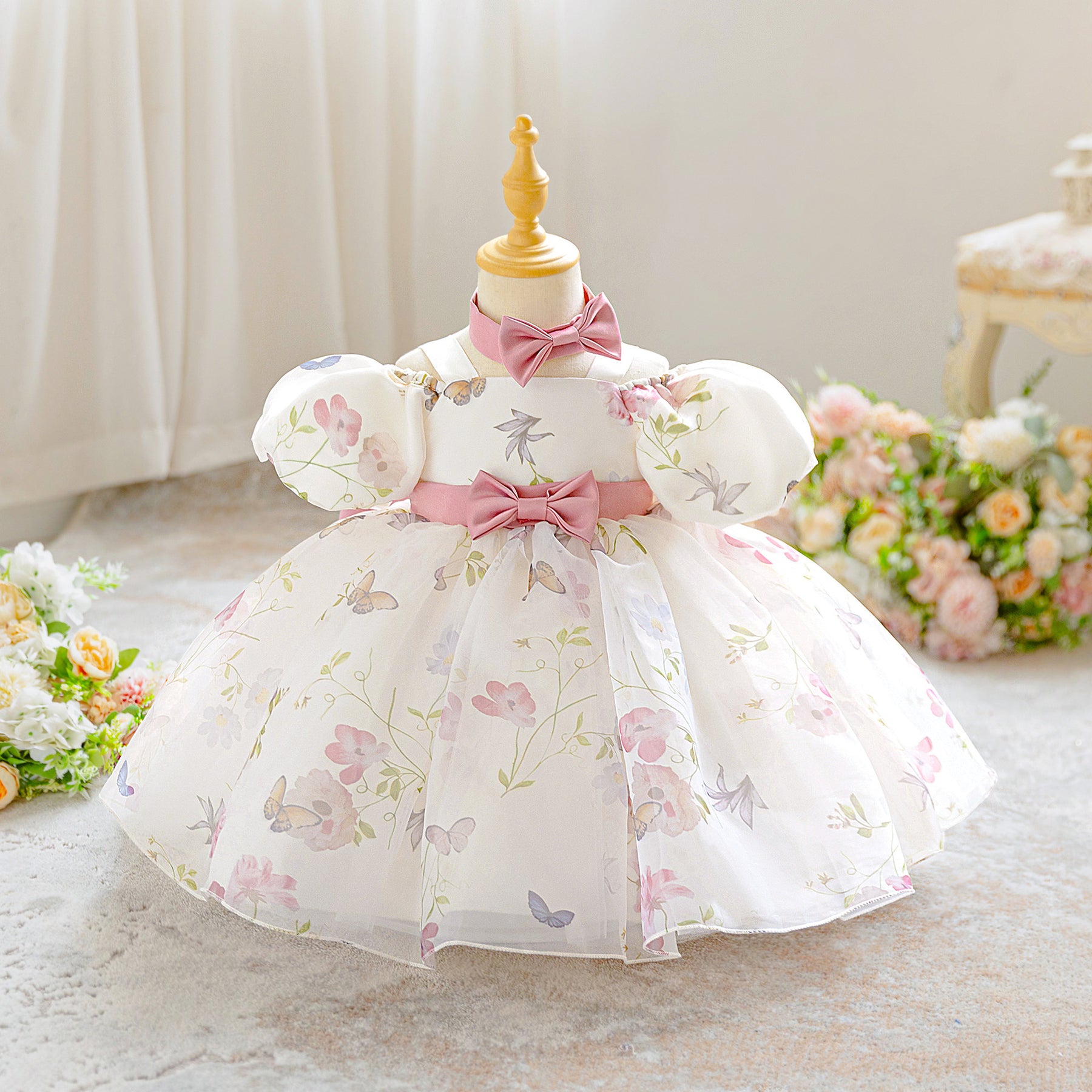 Rochie cu detalii Calmera