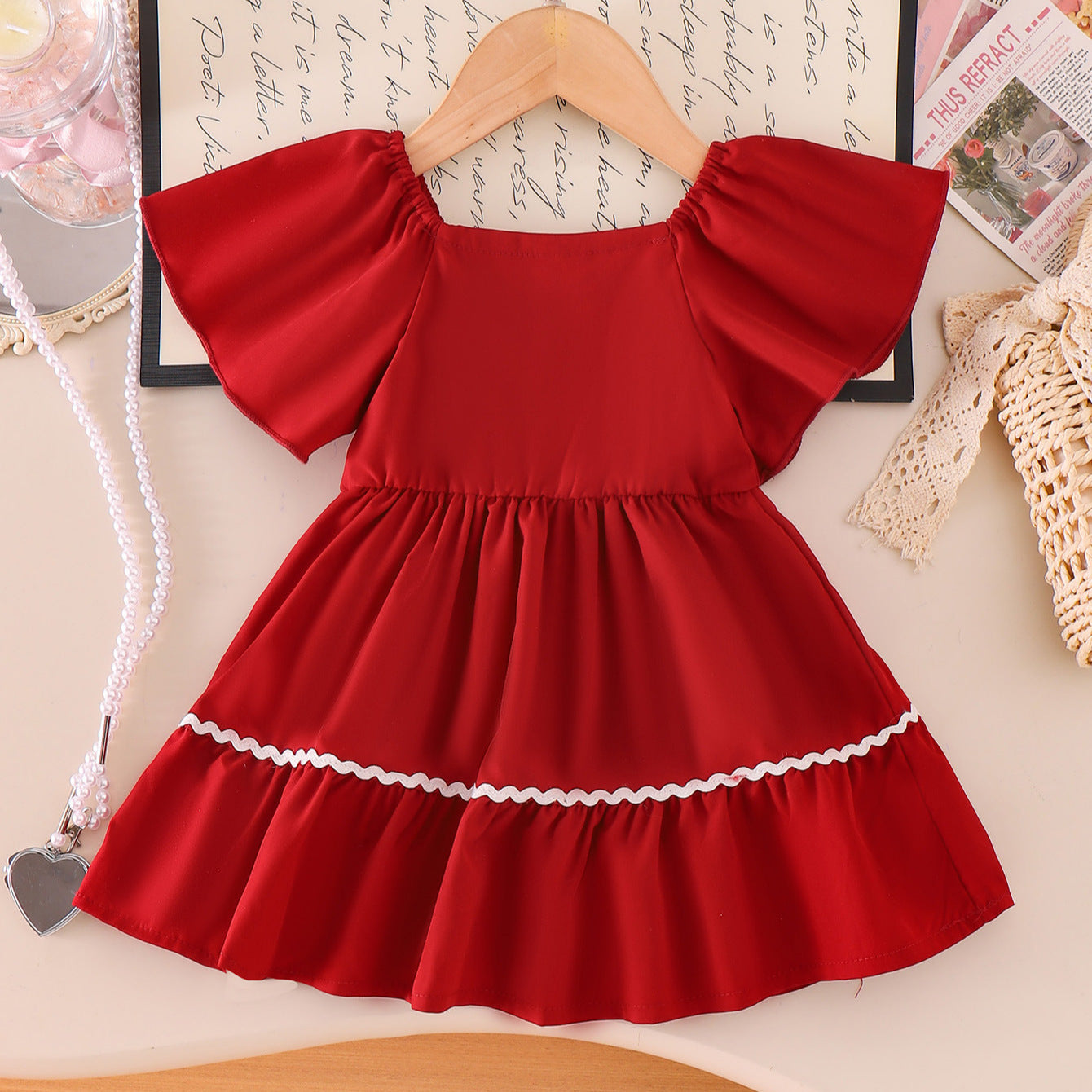 Rochie cu detalii Manaer Rosu