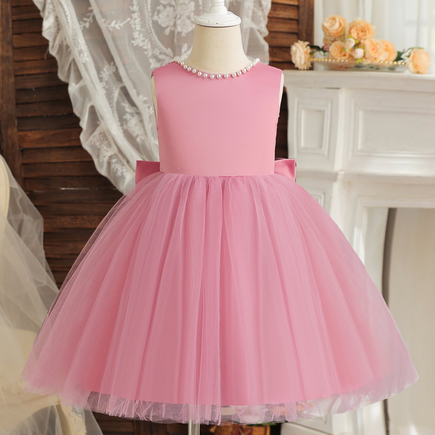 Rochie cu detalii Peliena Roz