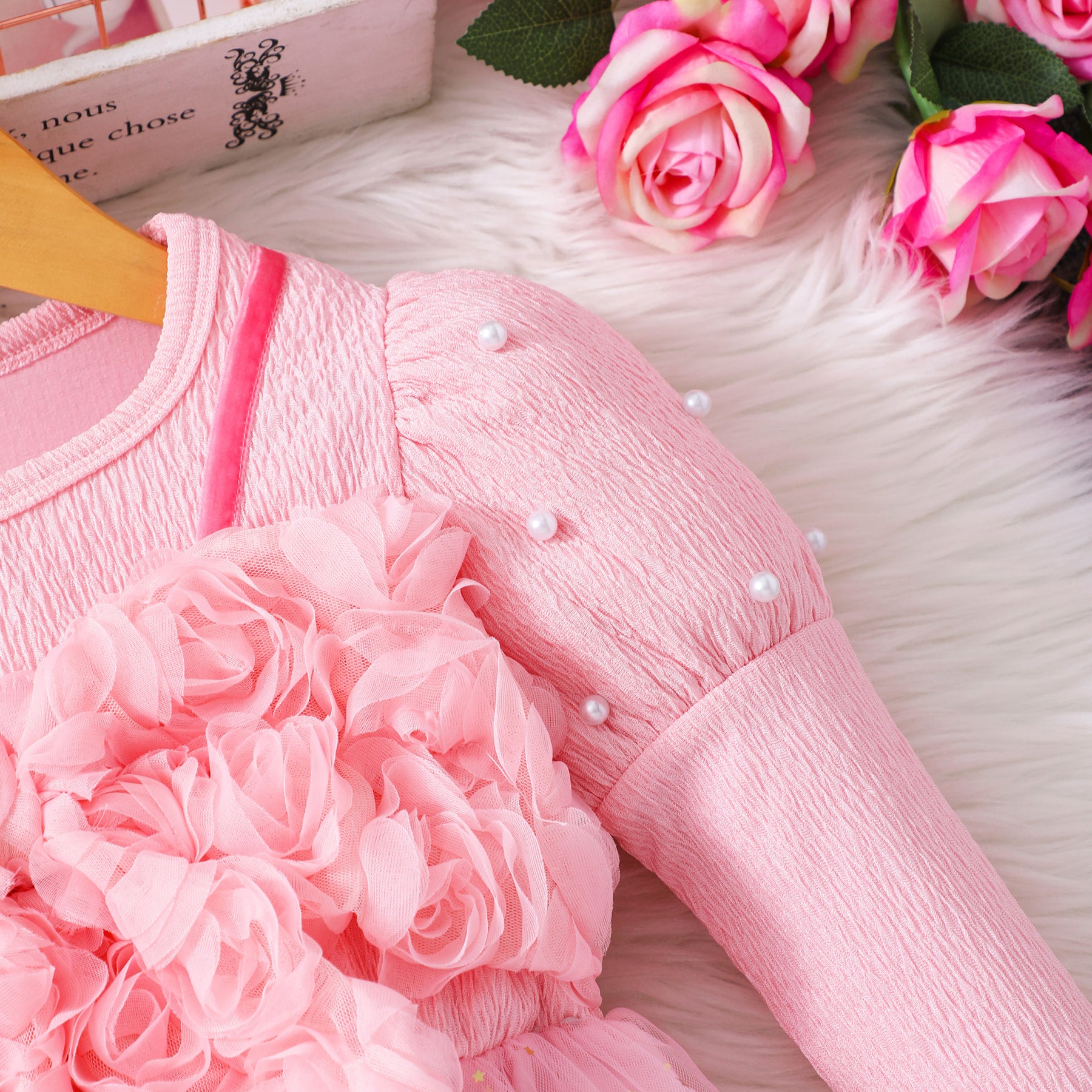 Rochie cu detalii Lendy Roz