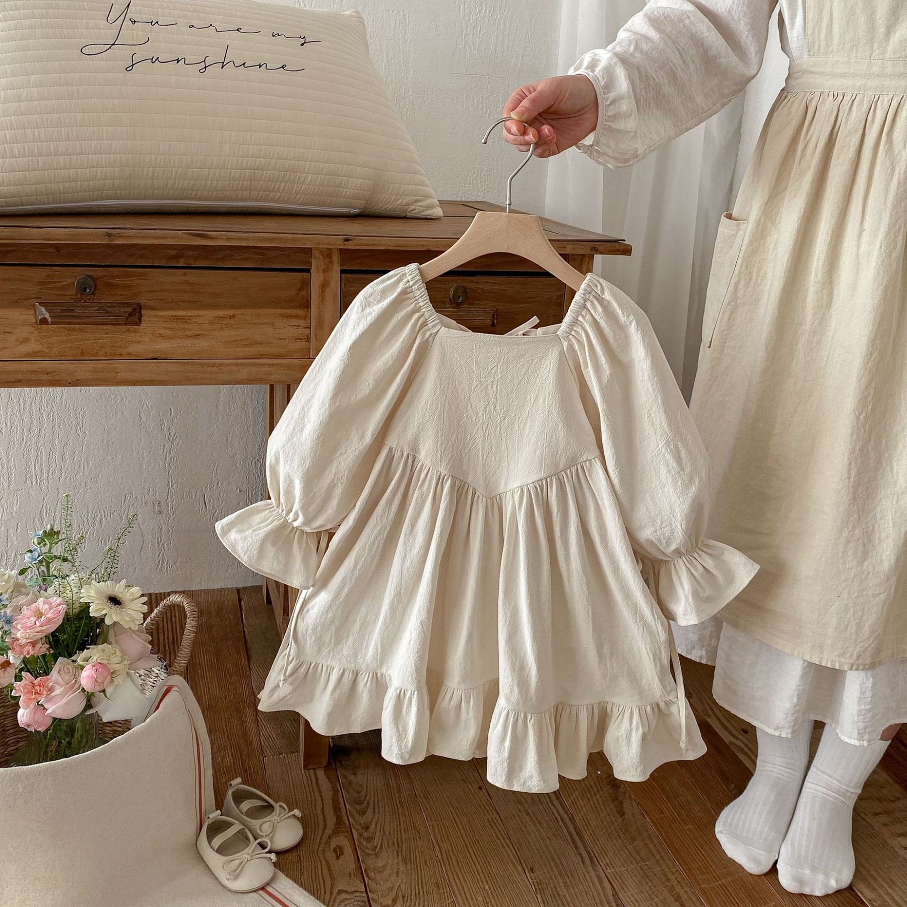 Rochie cu detalii Leeya Crem