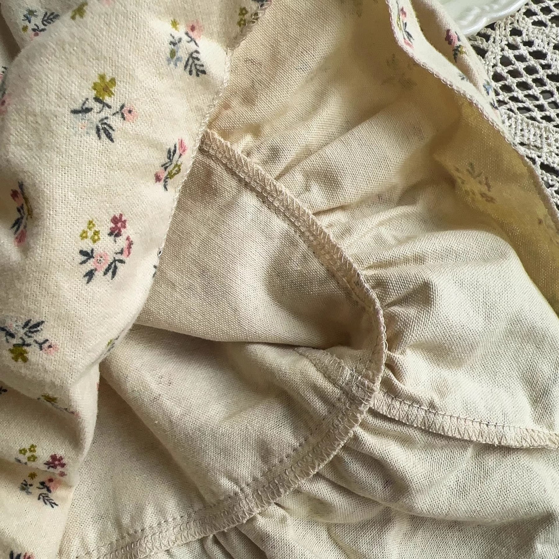 Rochie cu detalii Lirza Crem