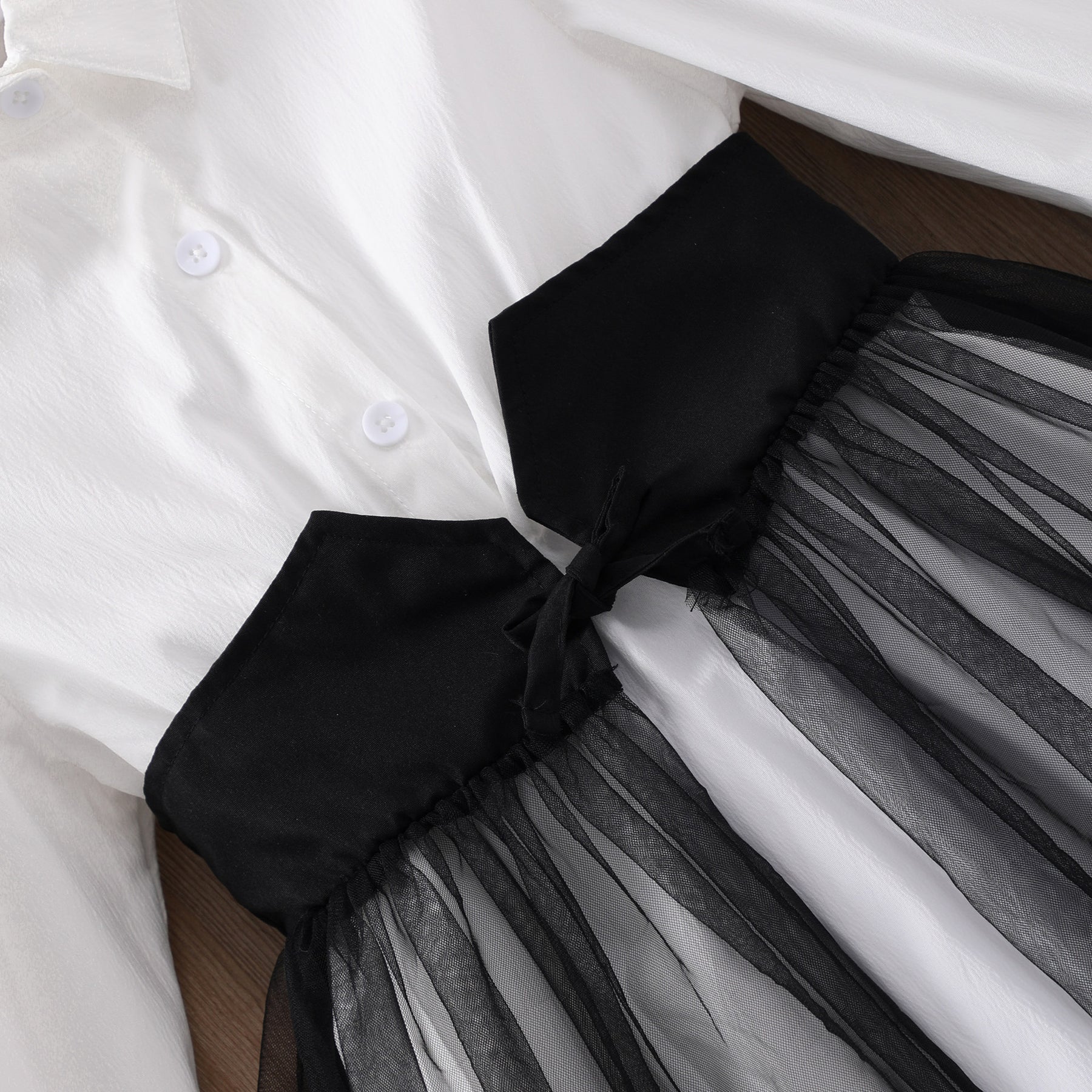 Rochie cu detalii Senna